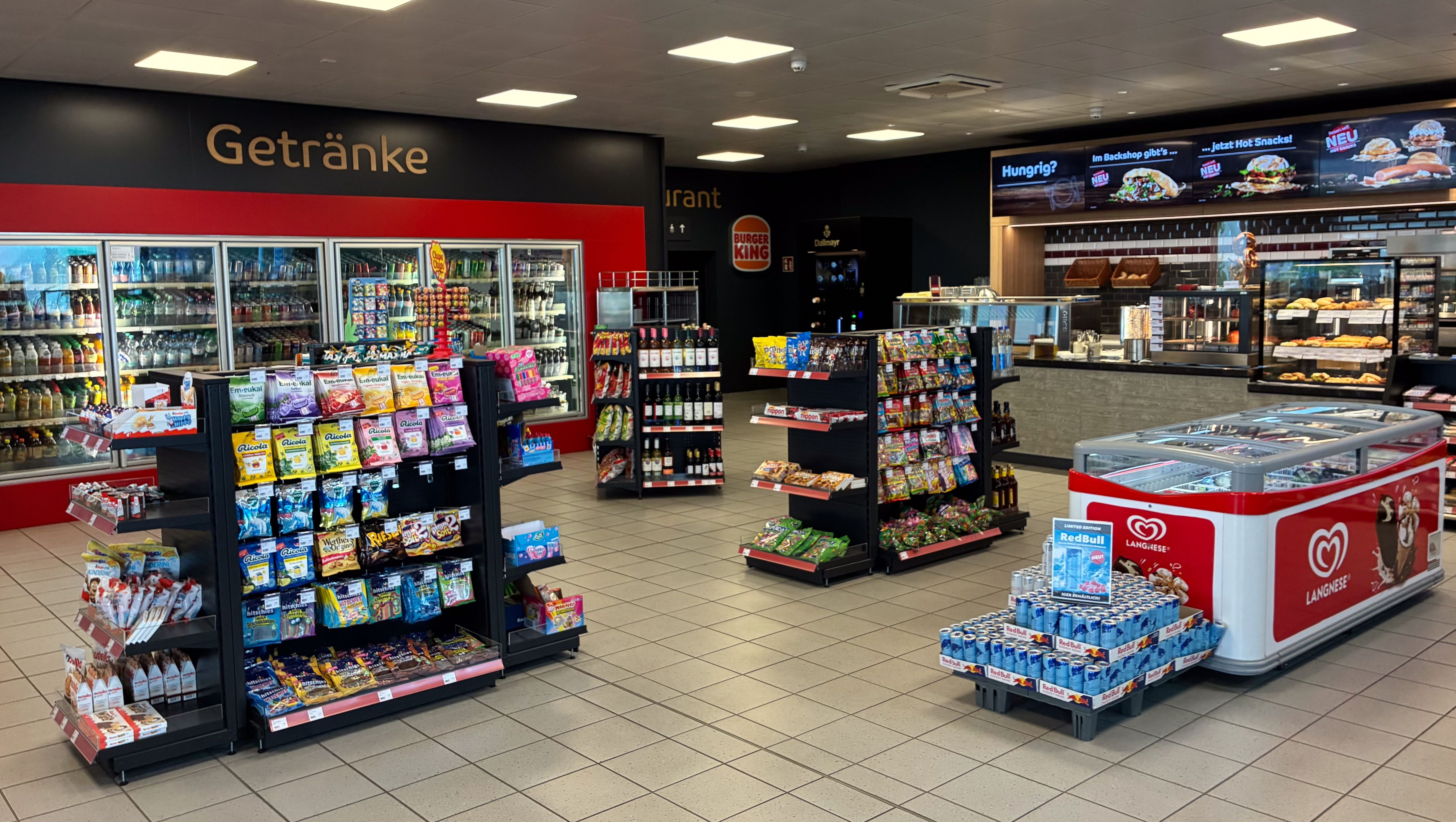 Artikelbild zu Artikel Rosi‘s Autohof, Lkw-Laden und Sanifair City